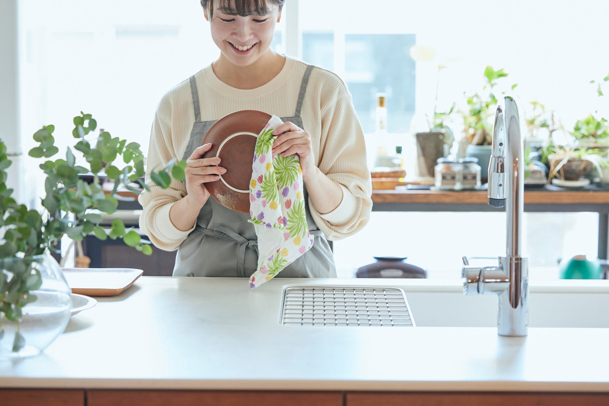 Shirayuki Japanese Fine Mesh Kitchen Cloth - Windmill of Tulips