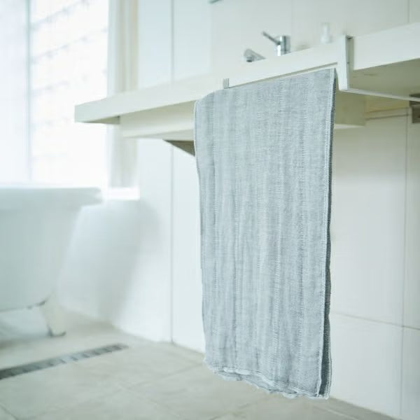 Shirayuki Bincho Charcoal Hand Towel