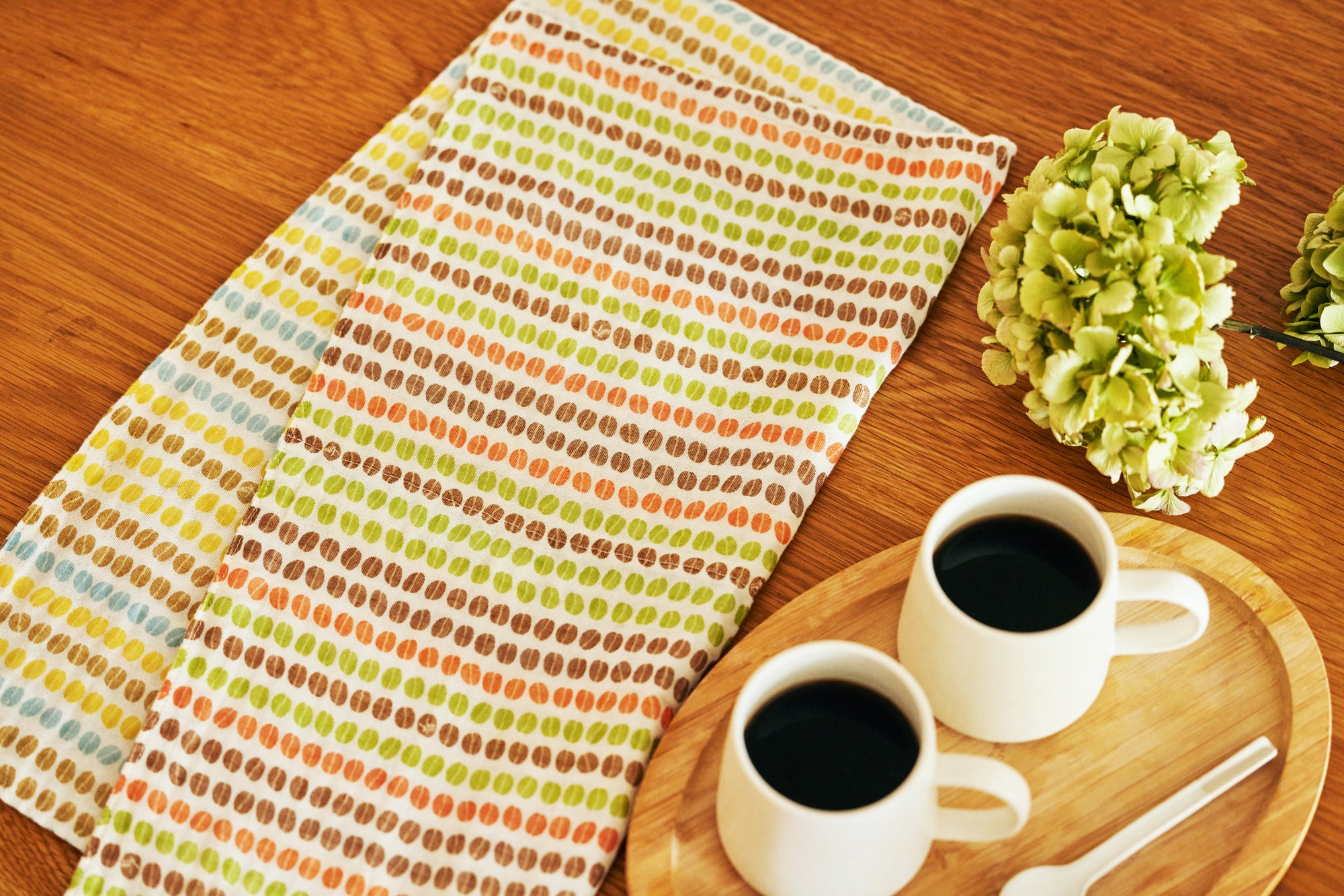 Shirayuki Japanese Tea Towel - Blue & Orange Coffee Beans