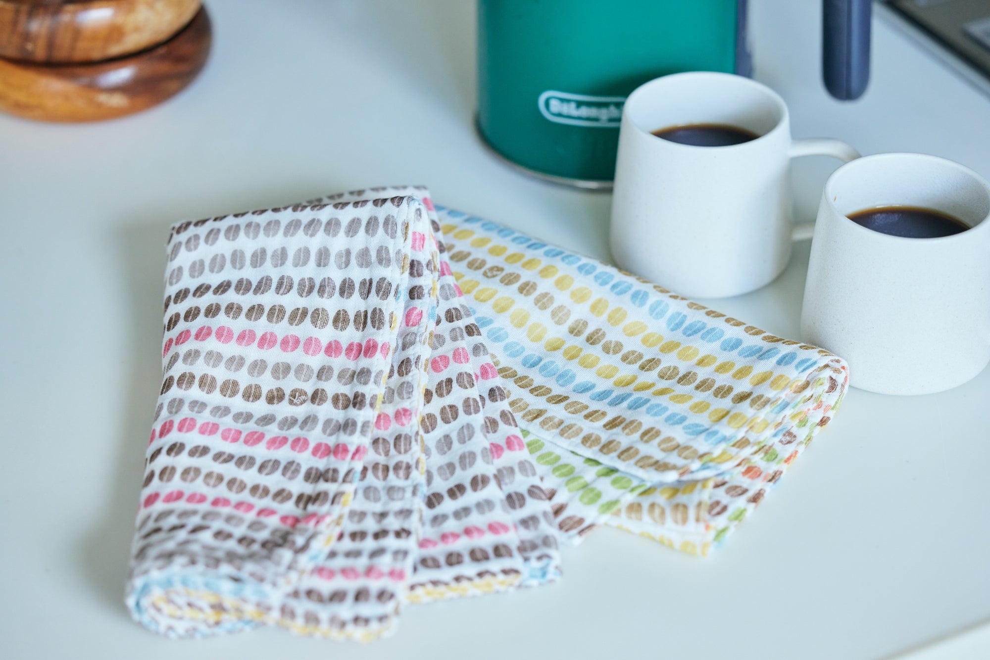 Shirayuki Japanese Tea Towel - Pink & Blue Coffee Beans