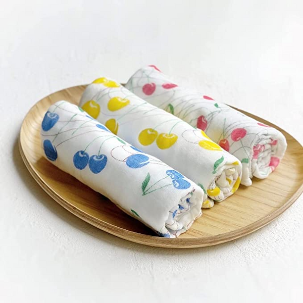 Shirayuki Japanese Kitchen Cloth. Made of Fine Layered Mesh Cloth. Dish Wipe, Table Wipe. Made in Japan (Yellow, Melody of Cherry)
