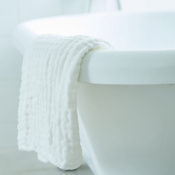 Shirayuki Moisture Bath Towel L, White